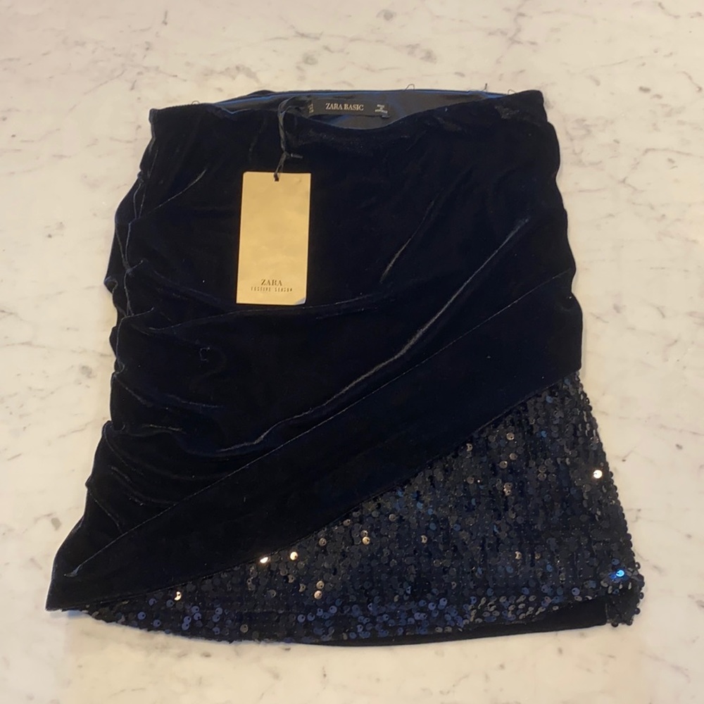 Black velvet/ sparkle skirt